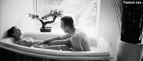 GIF de Sexo en el Baño. Gran colección de imágenes animadas de porno