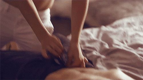 El desenfreno y la vulgaridad en GIF. 102 imágenes eróticas animadas